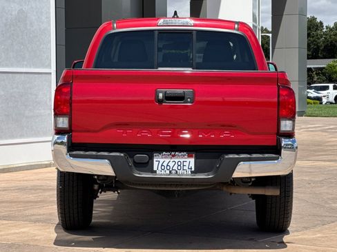 Used 2022 Toyota Tacoma SR5 RWD image 5