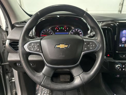 Used 2021 Chevrolet Traverse RS image 15