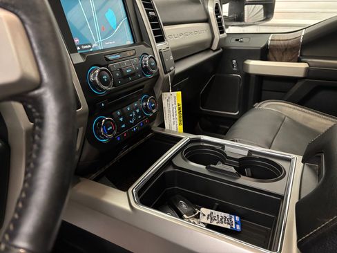 Used 2018 Ford F350 Lariat w/ Lariat Ultimate Package image 22