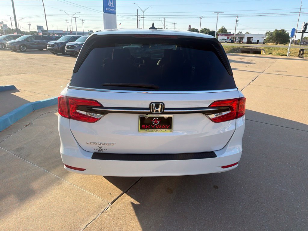 Certified 2024 Honda Odyssey EX-L image 9