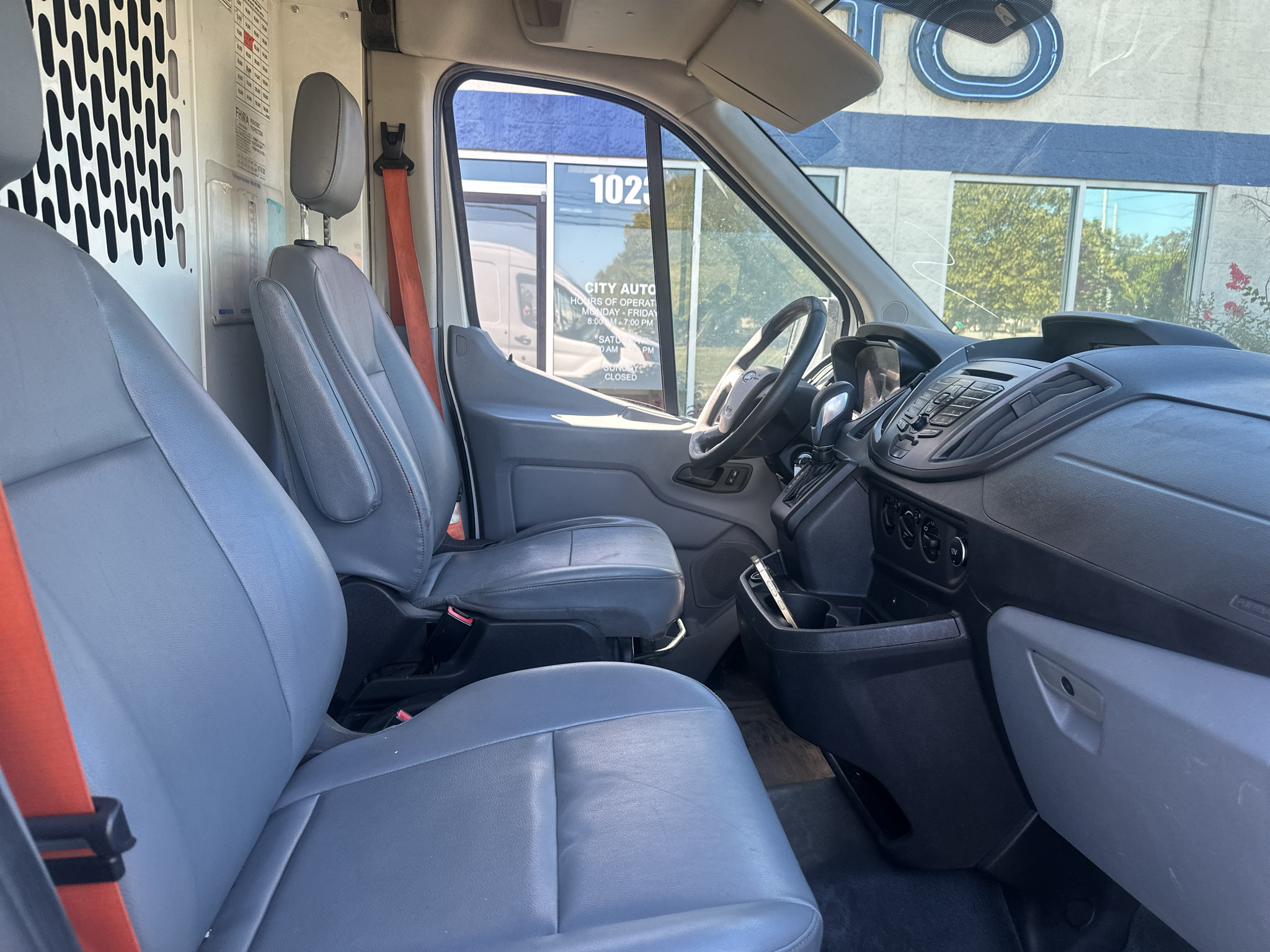 Used 2019 Ford Transit 150 148 Medium Roof RWD image 10