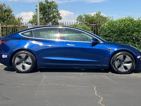 Used 2019 Tesla Model 3 RWD image 8