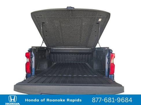 Used 2019 Chevrolet Silverado 1500 High Country w/ Technology Package AWD/4WD image 19