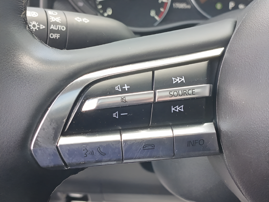 Used 2026 MAZDA CX-50 AWD 2.5 S w/ Preferred Pkg image 21