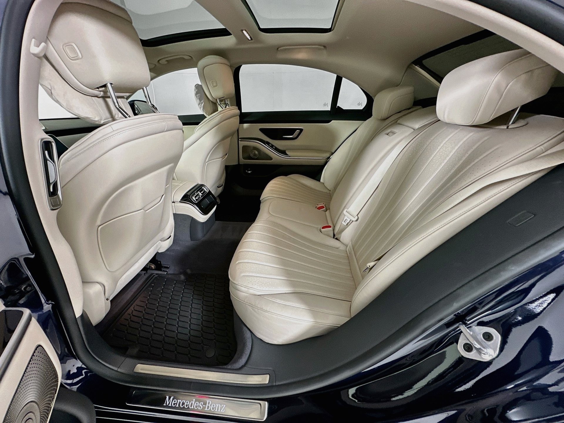 Certified 2023 Mercedes-Benz S 500 4MATIC image 27