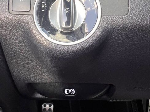 Used 2015 Mercedes-Benz E 350 Sedan image 20