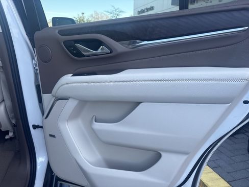 Used 2024 GMC Yukon Denali image 30