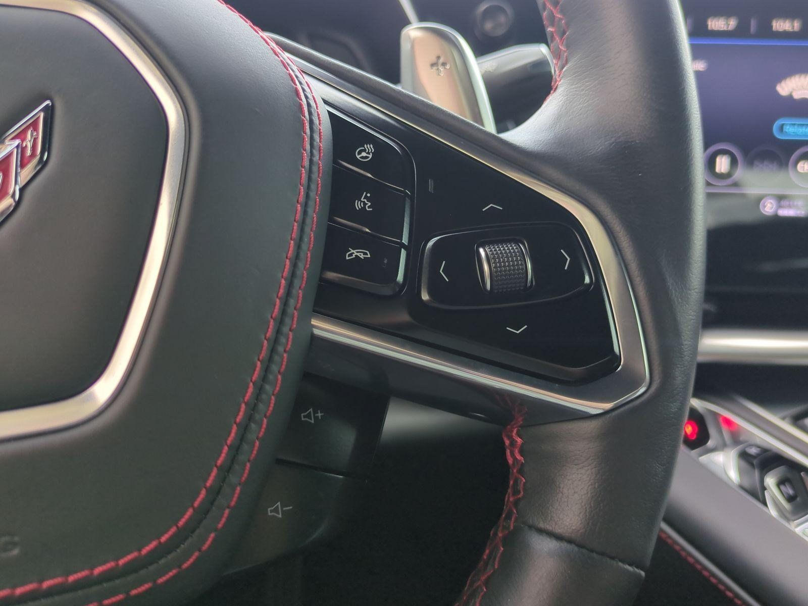 Used 2021 Chevrolet Corvette Stingray Premium Cpe w/ Z51 Performance Package RWD image 20