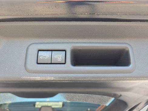 Used 2023 Toyota Sequoia Platinum AWD/4WD image 14