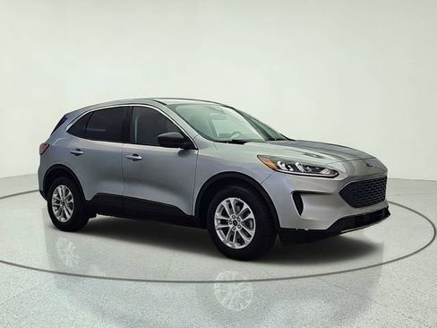 Used 2022 Ford Escape SE FWD image 8