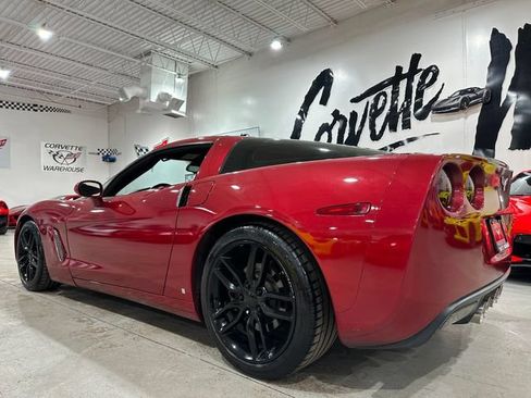 Used 2007 Chevrolet Corvette Coupe w/ Preferred Equipment Group RWD image 4