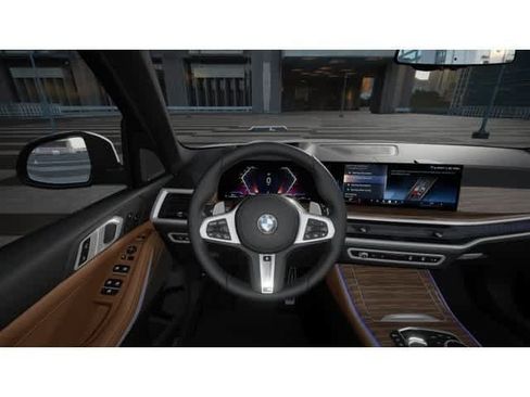 New 2026 BMW X5 xDrive40i w/ M Sport Package AWD/4WD image 13