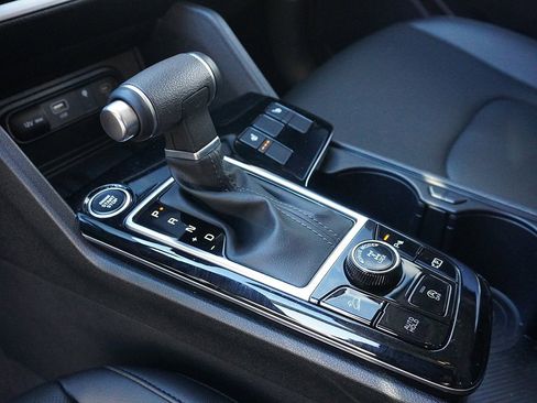 Used 2025 Kia Sportage EX image 53