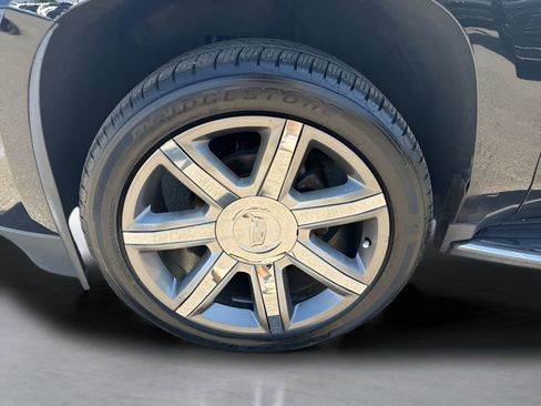 Used 2018 Cadillac Escalade Premium Luxury AWD/4WD image 39