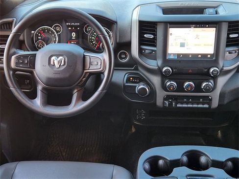 Used 2024 RAM 2500 Tradesman w/ Chrome Appearance Group image 25