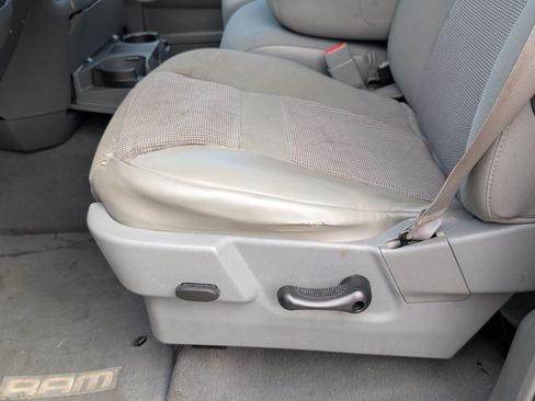 Used 2007 Dodge Ram 1500 Truck SLT RWD image 13