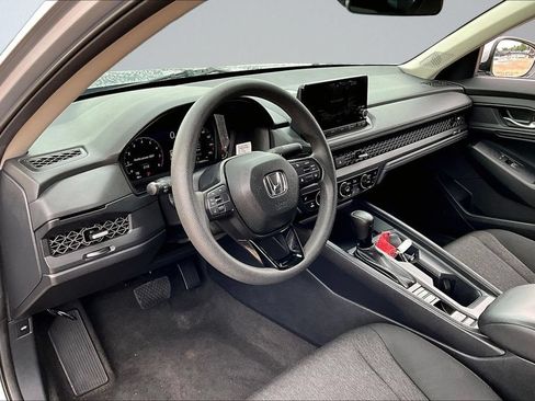 Used 2023 Honda Accord EX image 10
