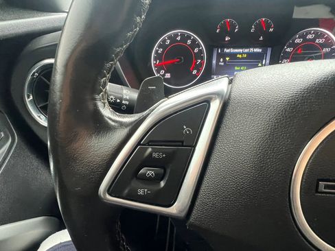 Used 2016 Chevrolet Camaro LT RWD image 19