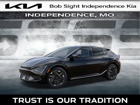 New 2025 Kia EV6 Wind image 3