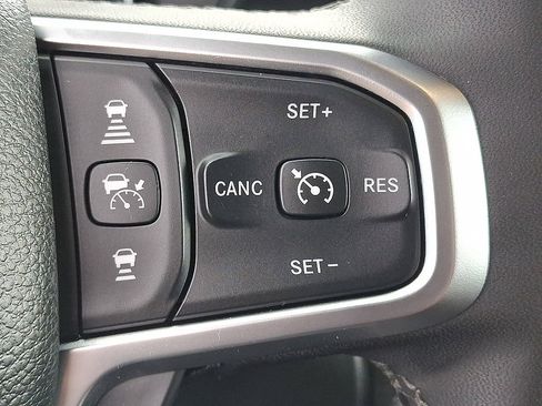 Certified 2025 RAM 1500 Big Horn AWD/4WD image 24