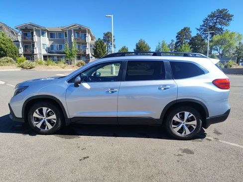 Used 2023 Subaru Ascent Premium w/ Convenience Package AWD/4WD image 6