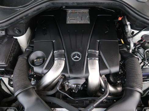 Used 2013 Mercedes-Benz GL 450 4MATIC 4dr GL 450 image 49