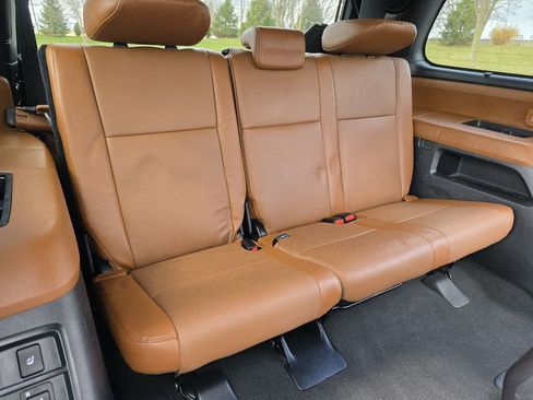 Used 2021 Toyota Sequoia Platinum image 23
