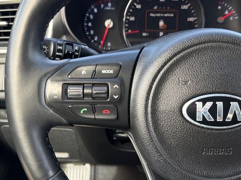 Used 2018 Kia Sorento EX image 21