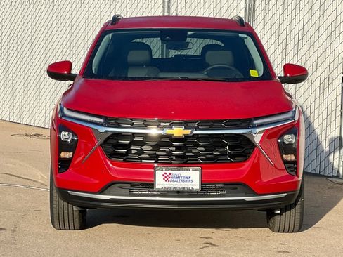 New 2026 Chevrolet Trax LT w/ Driver Confidence Package image 6