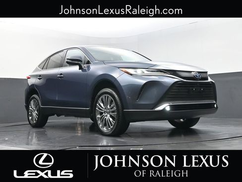 Used 2024 Toyota Venza Limited AWD/4WD image 14