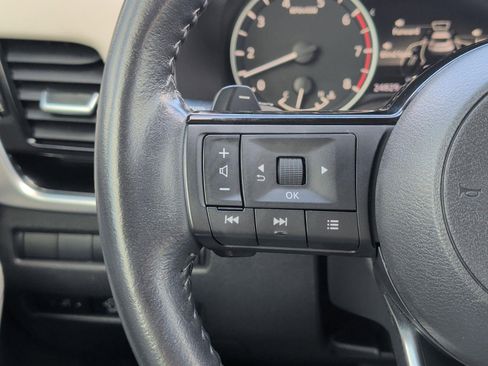 Used 2023 Nissan Rogue SL w/ SL Premium Package FWD image 14