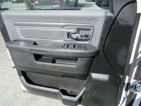 Used 2024 RAM 1500 Classic SLT image 18