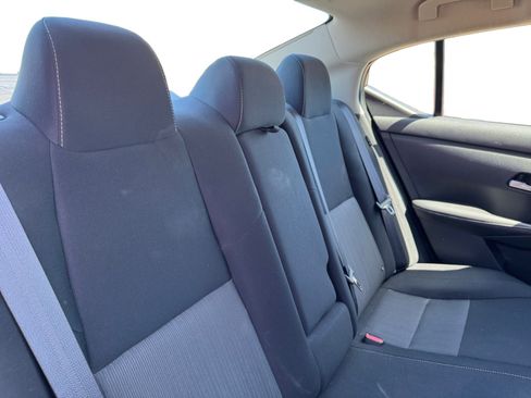 Used 2021 Nissan Sentra SV w/ Electronics Package image 18