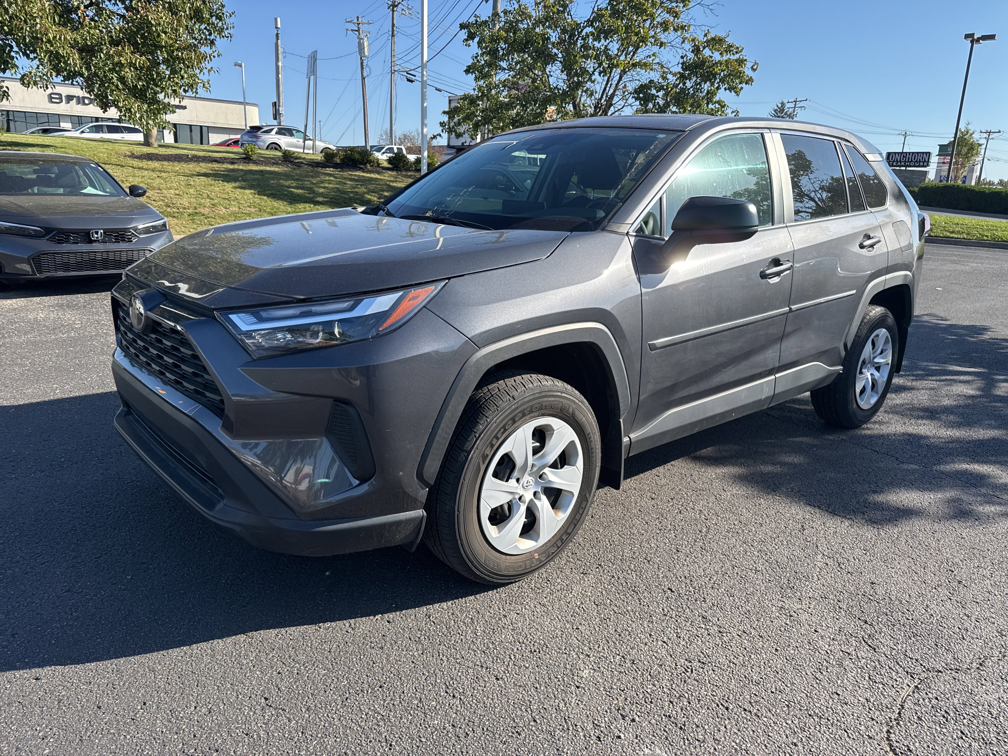 Used 2023 Toyota RAV4 LE AWD/4WD image 11