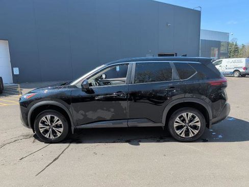 Certified 2023 Nissan Rogue SV image 6