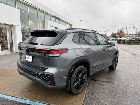 New 2026 Volkswagen Tiguan SE R-Line image 6