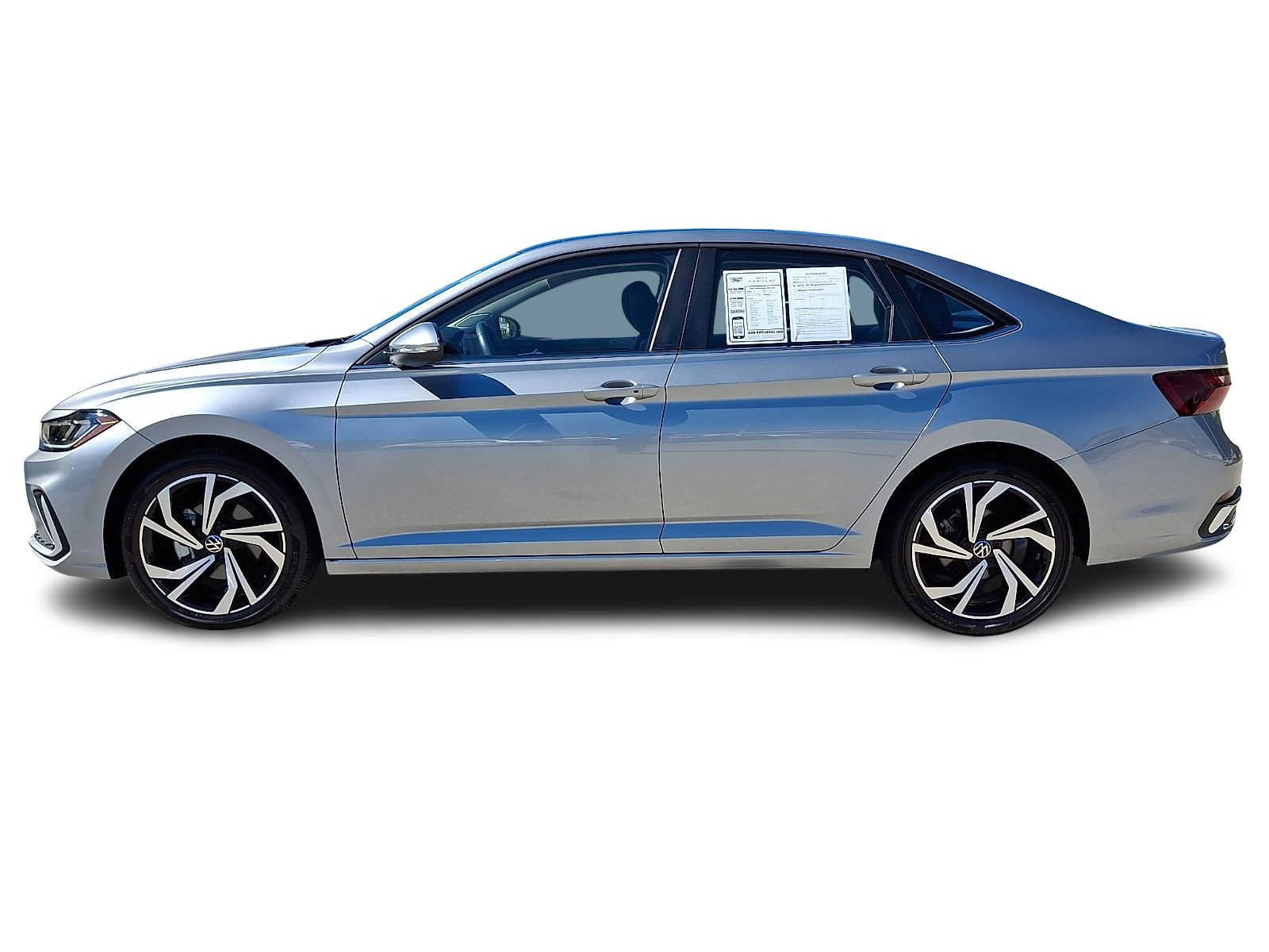 Used 2025 Volkswagen Jetta SEL FWD image 2