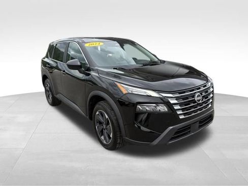 Used 2024 Nissan Rogue SV FWD image 8