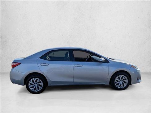 Used 2019 Toyota Corolla LE image 4