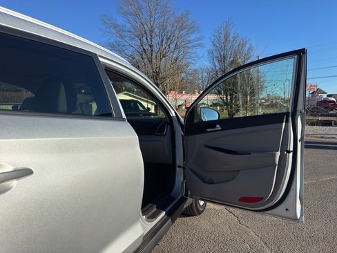 Used 2019 Hyundai Tucson Value image 20