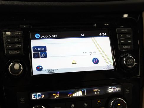 Used 2017 Nissan Rogue SL w/ SL Premium Package FWD image 26
