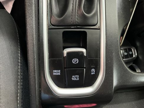 Used 2019 Hyundai Santa Fe SEL FWD image 27