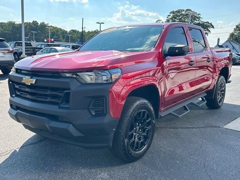 Used 2025 Chevrolet Colorado W/T w/ WT Custom Package RWD image 8