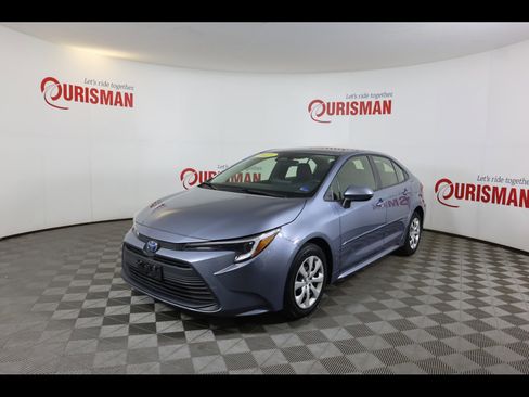 Used 2023 Toyota Corolla LE image 4