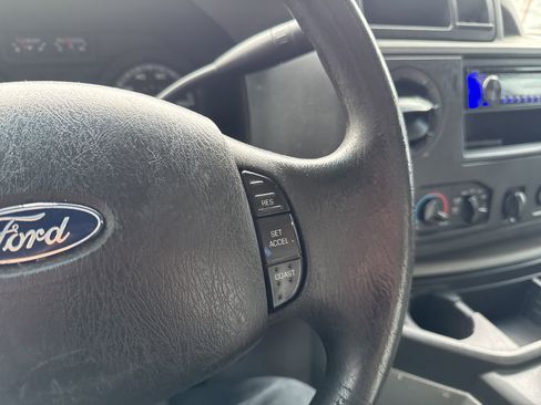 Used 2019 Ford E-350 and Econoline 350 Super Duty image 18