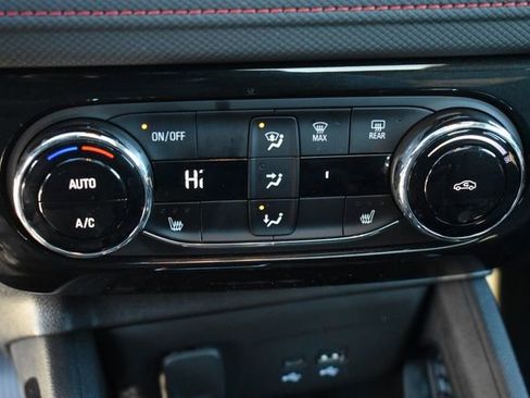 Certified 2024 Chevrolet TrailBlazer RS w/ Convenience Package image 30