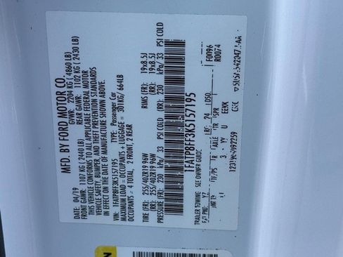 Certified 2019 Ford Mustang GT Premium w/ Equipment Group 401A image 22