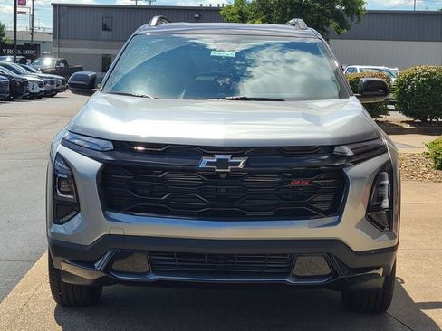 New 2026 Chevrolet Equinox RS w/ LPO, Floor Liner Package image 10