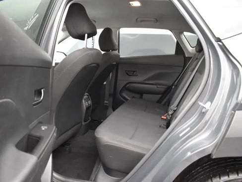 Used 2024 Hyundai Kona SEL image 15