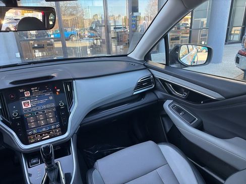 Used 2024 Subaru Outback Limited image 11